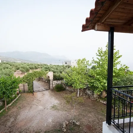 カストラキ ステュディオス