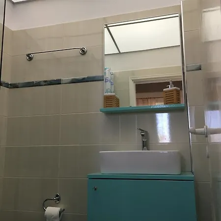 カストラキ ステュディオス アパート