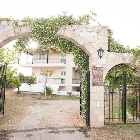 Kastraki Studios Stoupa